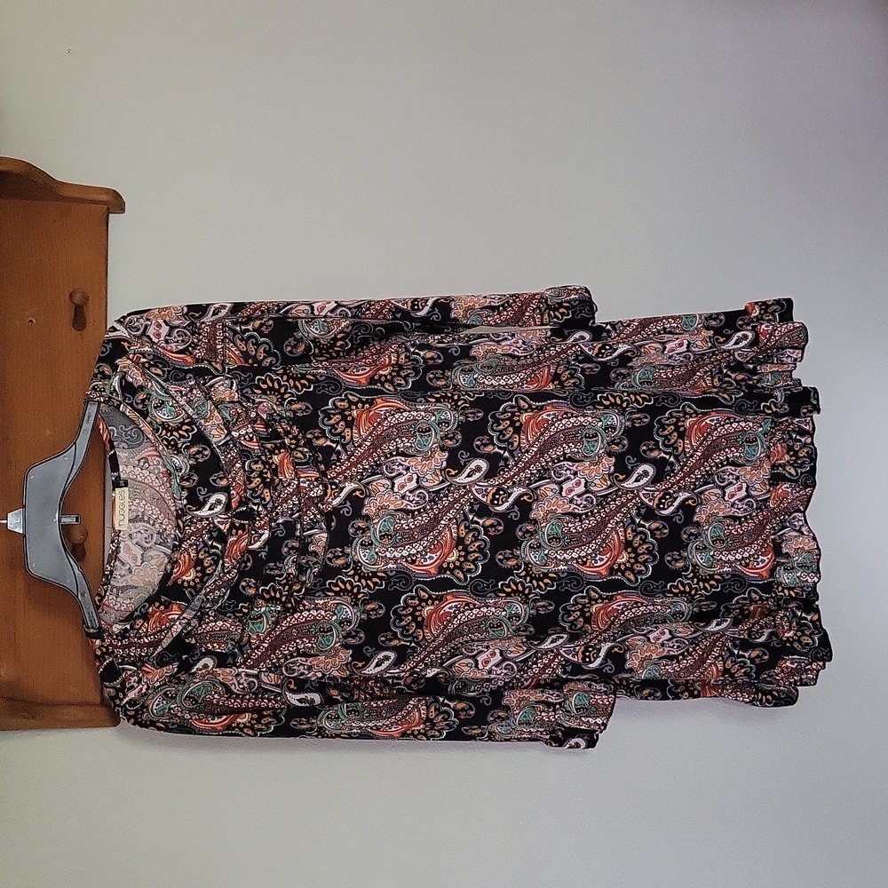 Nuggles ruffled tunic top